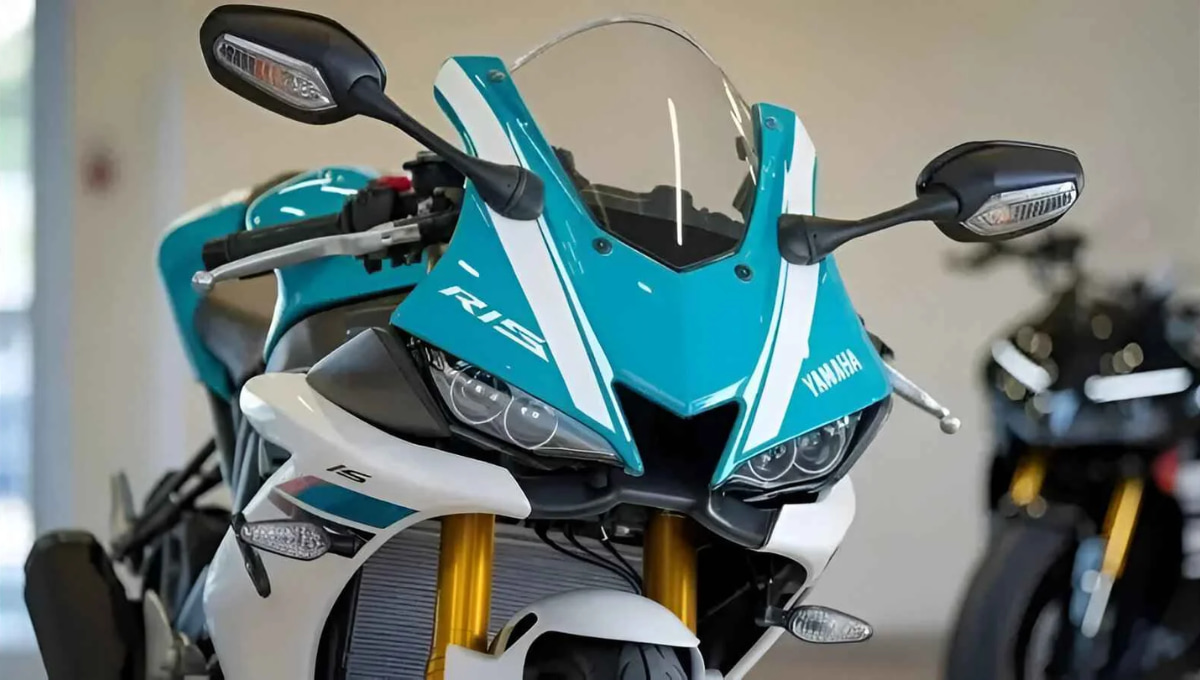 Yamaha R15 V5 Mileage, Price, Launch: नई R15 V5 में कितना बदला, क्या सच में बेहतर है?