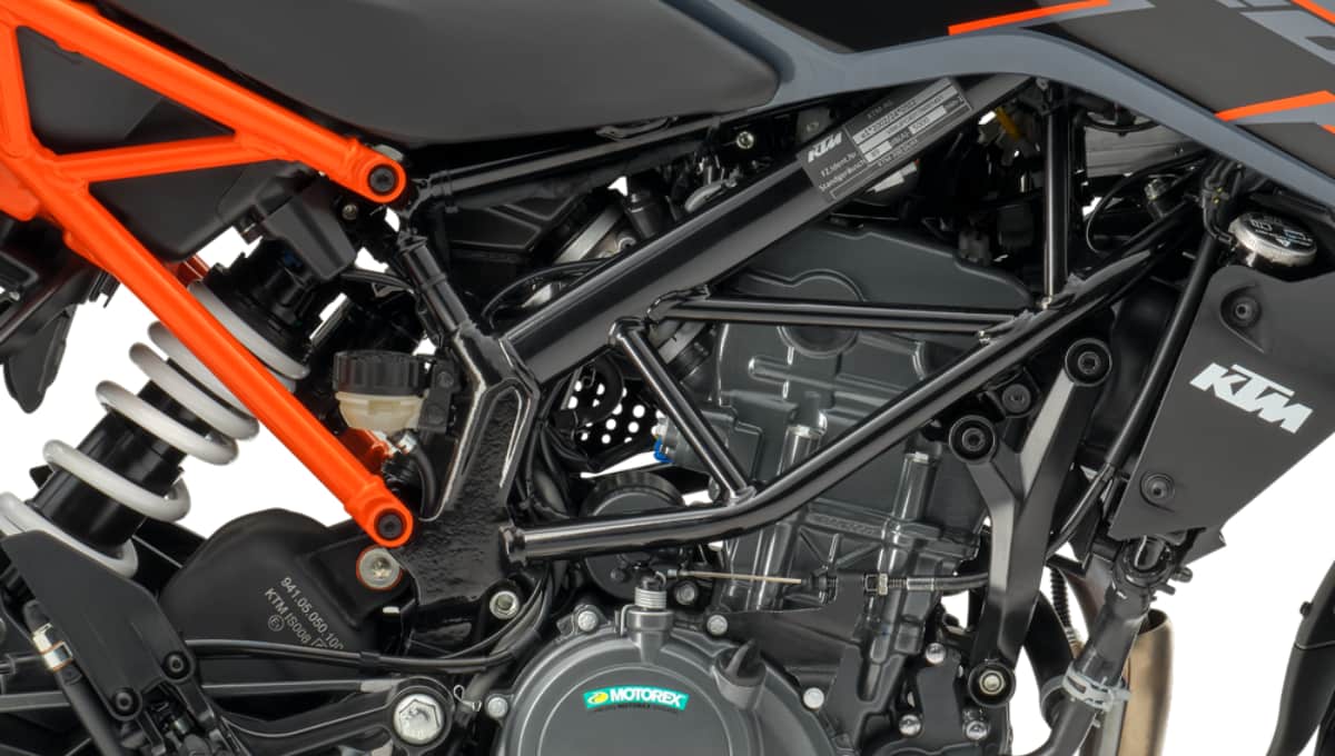 2026 KTM 200 Duke: सिर्फ update नहीं, riding experience का नया level जानिए क्या बदला