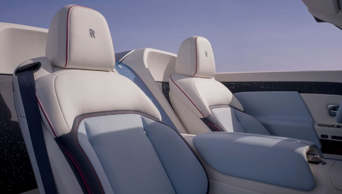 Rolls-Royce Project Nightingale: 100 यूनिट वाली Ultra-Luxury Electric Coachbuild कार का पूरा विश्लेषण