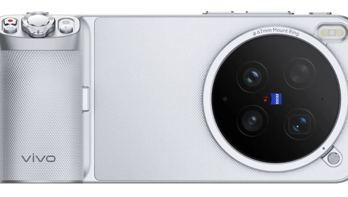 Vivo X300 Ultra के साथ मोबाइल फोटोग्राफी का नया दौर: ZEISS ऑप्टिक्स, 200MP टेलीफोटो और मॉड्यूलर इमेजिंग की समझ
