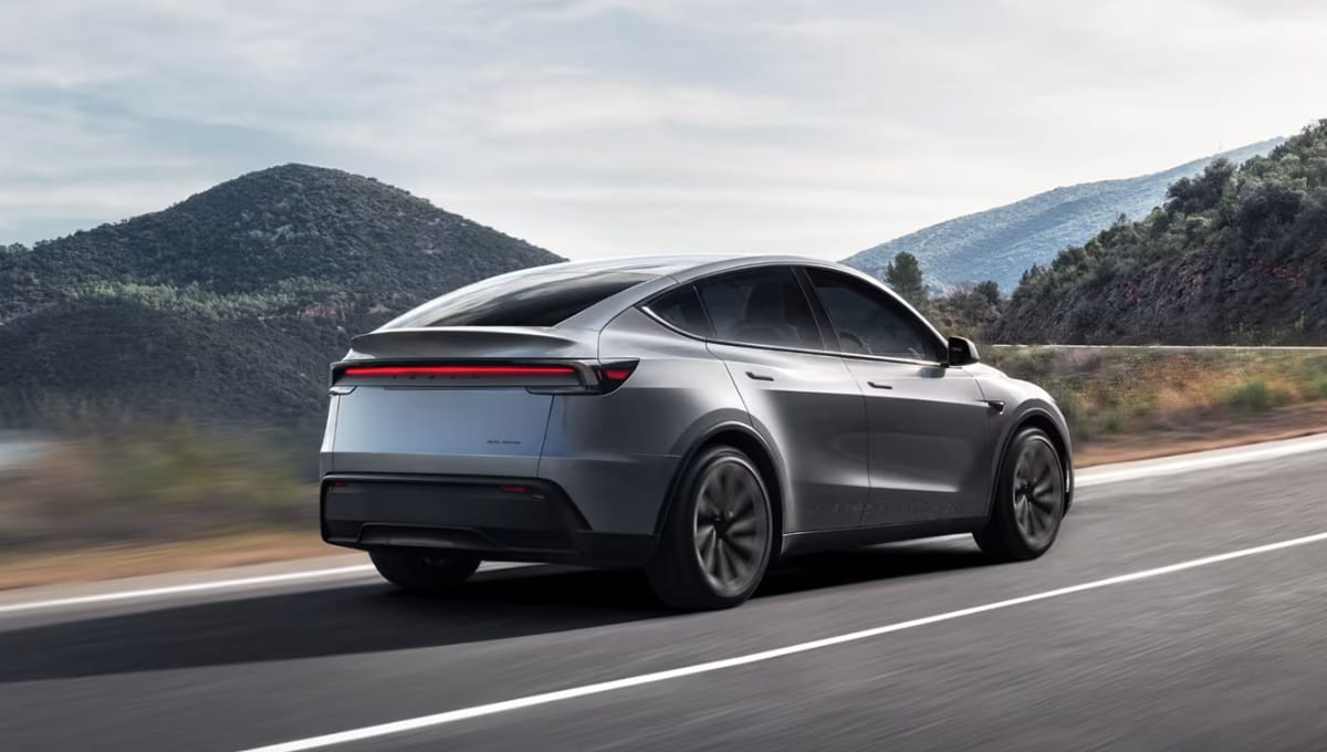 Tesla Model Y हुई सस्ती! इतनी कम कीमत में मिल रही Futuristic Electric SUV, मौका हाथ से न जाने दें