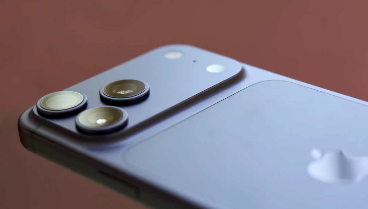 iPhone 18 Pro CAD Leaks: डिजाइन, कैमरा और परफॉर्मेंस में क्या बदल सकता है?